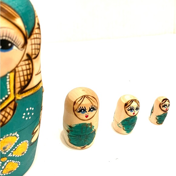 Russian Nesting Doll Matryoshka Vintage Had Painted Luxury Decor 5 pieces 1984 - Picture 3 of 14